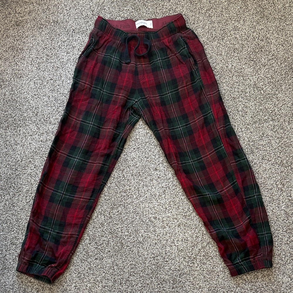 Abercrombie & Fitch Red and Green Plaid Lounge Pajama Pants